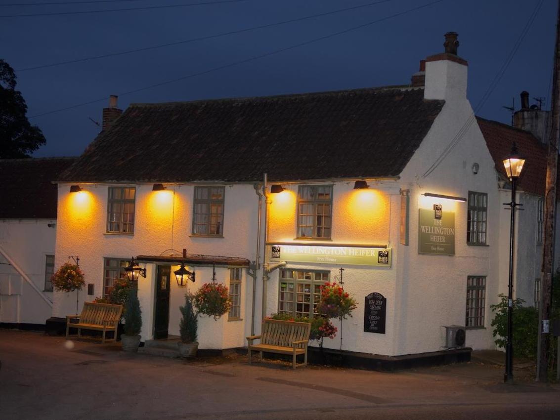 The Wellington Heifer Bed & Breakfast Норталeртън Екстериор снимка