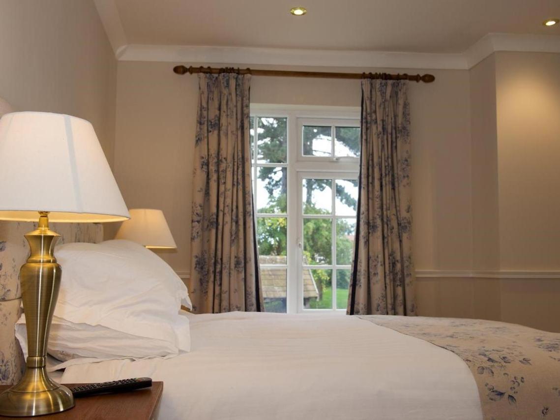 The Wellington Heifer Bed & Breakfast Норталeртън Екстериор снимка